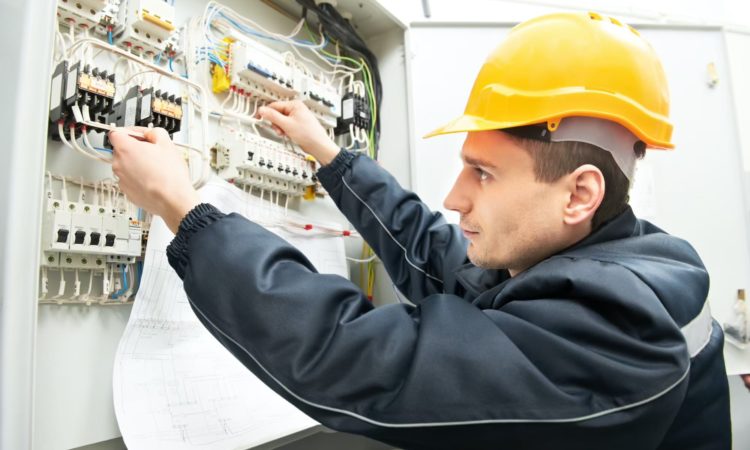 Utility electricians (Free training – learn the Dutch way of working as an electrician on utility projects)